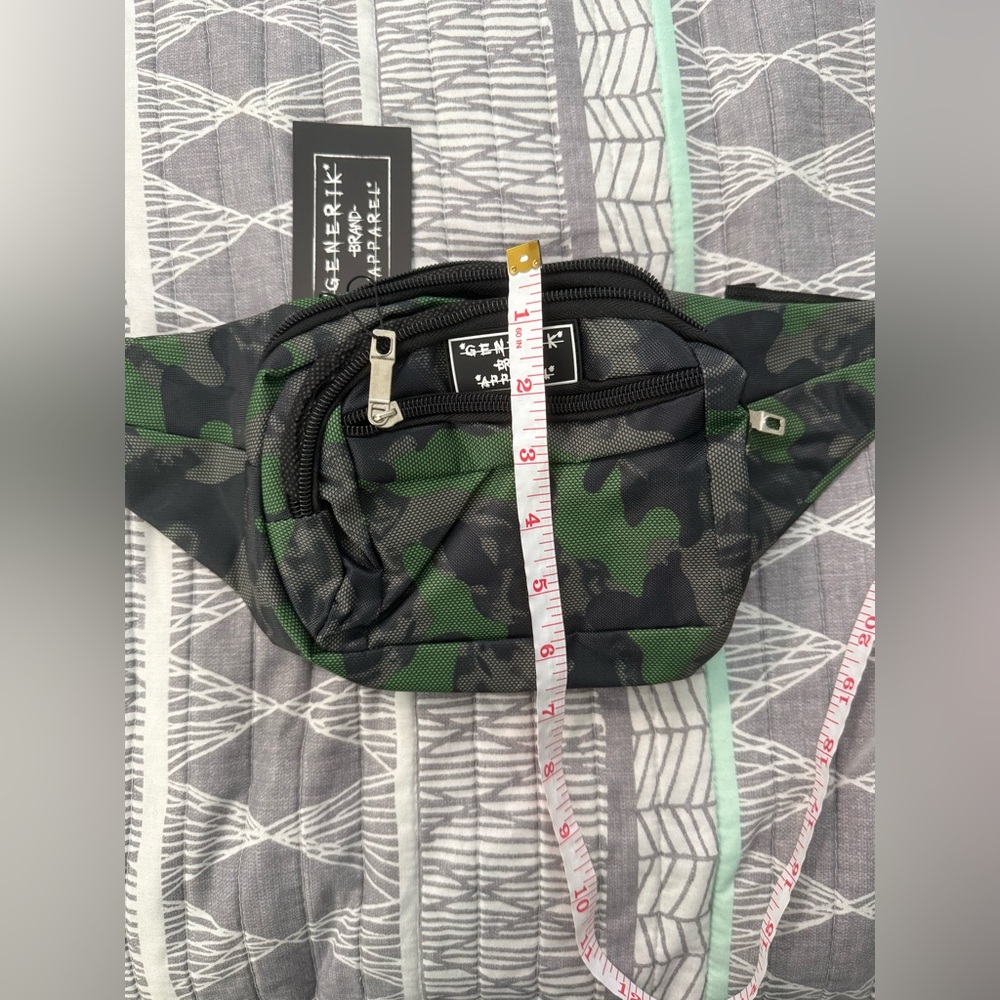 Generik Brand Apparel Camo Waist Bag with 4 Zippered Pockets - Picture 6 of 9